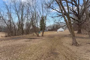 219 Main St N, New London, MN 56273 - Photo 20