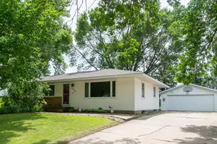 2813 12th Ave NW, Willmar, MN 56201 - Photo 1
