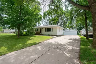 2813 12th Ave NW, Willmar, MN 56201 - Photo 6