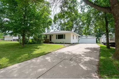 2813 12 Avenue NW, Willmar, MN 56201 - Photo 6