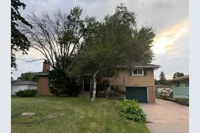 6407 Orchard Avenue N, Brooklyn Park, MN 55429 - Photo 2