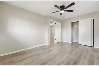 6407 Orchard Avenue N, Brooklyn Park, MN 55429 - Photo 28