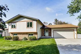 11600 Monroe St NE, Blaine, MN 55434 - Photo 1