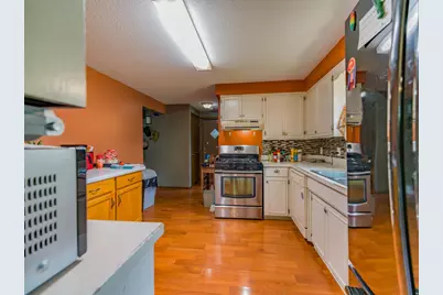 1402 Southview Lane, Albert Lea, MN 56007 - Photo 14