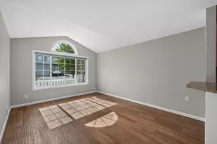 7258 Brittany Ln, Inver Grove Heights, MN 55076 - Photo 8