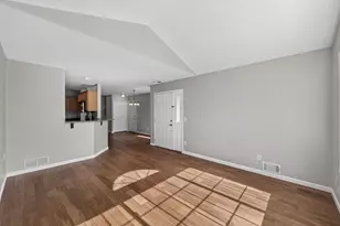 7258 Brittany Ln, Inver Grove Heights, MN 55076 - Photo 12