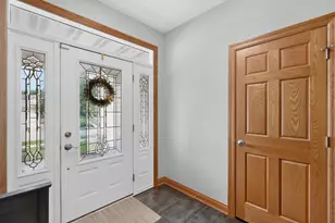 2967 Darcy Dr NE, Rochester, MN 55906 - Photo 6