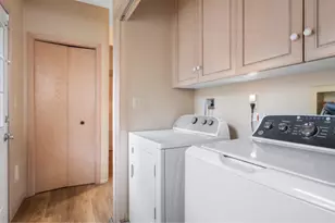 1880 Furness St, Maplewood, MN 55109 - Photo 12
