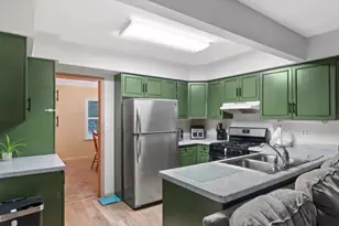 1880 Furness St, Maplewood, MN 55109 - Photo 8