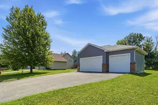 9155 Fairway Hill Dr, Elko New Market, MN 55020 - Photo 48