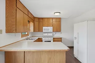 710 Kinney Rd, Hudson, WI 54016 - Photo 14