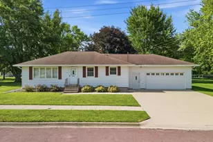 16 Minnesota Ave W, Minnesota Lake, MN 56068 - Photo 28