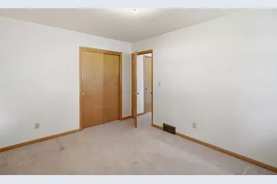 16 Minnesota Avenue W, Minnesota Lake, MN 56068 - Photo 10