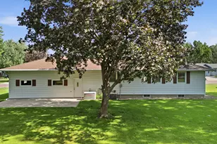 16 Minnesota Ave W, Minnesota Lake, MN 56068 - Photo 32