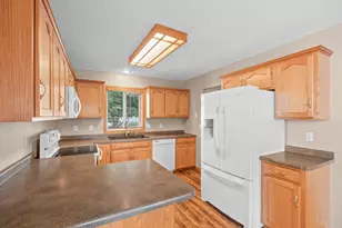1166 Blackbird Dr SW, Hutchinson, MN 55350 - Photo 8