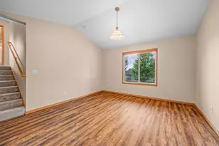 1166 Blackbird Dr SW, Hutchinson, MN 55350 - Photo 10