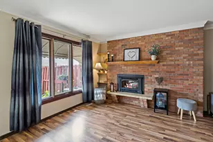 2004 Arkwright St, Maplewood, MN 55117 - Photo 14