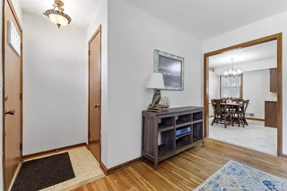 5801 Orchard Avenue N, Crystal, MN 55429 - Photo 4