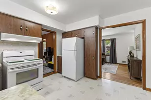 5801 Orchard Ave N, Crystal, MN 55429 - Photo 14