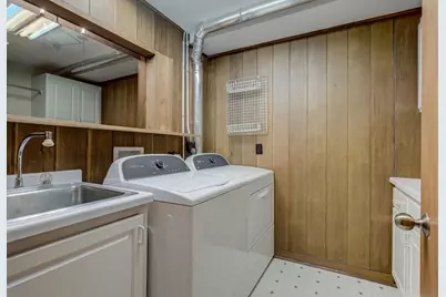 690 Linwood Avenue, Saint Paul, MN 55105 - Photo 26
