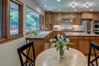 690 Linwood Avenue, Saint Paul, MN 55105 - Photo 12