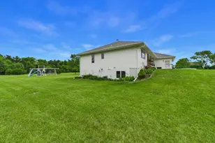1572 47th St SE, Saint Cloud, MN 56304 - Photo 28