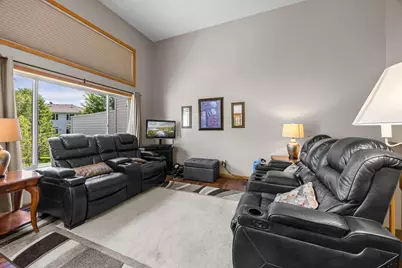 18828 Inca Avenue, Lakeville, MN 55044 - Photo 2