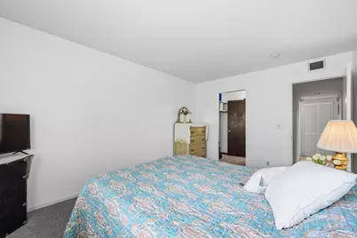 122 Demont Avenue E #370, Little Canada, MN 55117 - Photo 6
