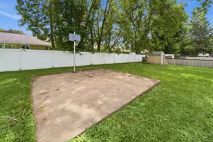 411 11th Ave SE, Faribault, MN 55021 - Photo 32