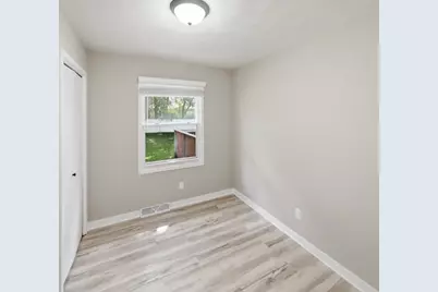 411 11th Avenue SE, Faribault, MN 55021 - Photo 16