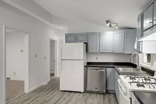668 Orleans St, Saint Paul, MN 55107 - Photo 14