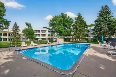 132 Demont Avenue E #232, Little Canada, MN 55117 - Photo 18