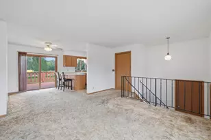 7938 Girard Ct N, Brooklyn Park, MN 55444 - Photo 4
