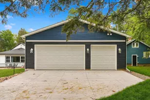 537 N Pearl St, River Falls, WI 54022 - Photo 6