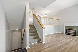 6453 Regency Ln, Eden Prairie, MN 55344 - Photo 4