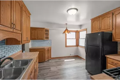 8807 Colfax Avenue S, Bloomington, MN 55420 - Photo 4