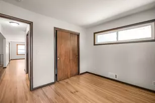 8807 Colfax Ave S, Bloomington, MN 55420 - Photo 14