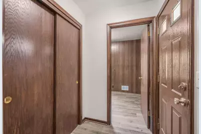 8807 Colfax Avenue S, Bloomington, MN 55420 - Photo 10