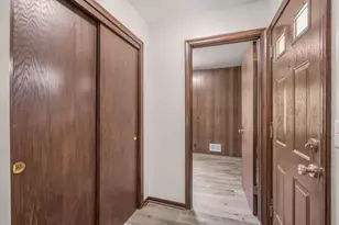 8807 Colfax Ave S, Bloomington, MN 55420 - Photo 10