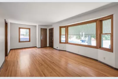 8807 Colfax Avenue S, Bloomington, MN 55420 - Photo 16