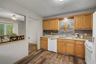7181 Unity Ave N, Brooklyn Center, MN 55429 - Photo 10