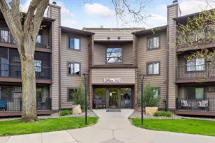 7401 W 101st St, Bloomington, MN 55438 - Photo 18