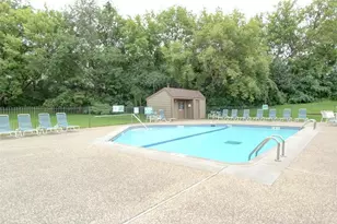 7401 W 101st St, Bloomington, MN 55438 - Photo 14