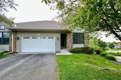 2734 Lindsey Court, New Brighton, MN 55112 - Photo 2