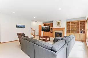 2734 Lindsey Ct, New Brighton, MN 55112 - Photo 16