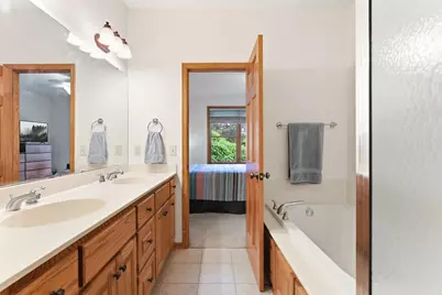 2734 Lindsey Court, New Brighton, MN 55112 - Photo 12