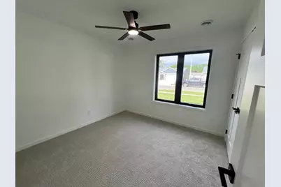 1426 Sunrise Avenue SE, Rochester, MN 55904 - Photo 8