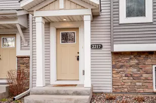 2217 Gateway Hill Rd, North Saint Paul, MN 55109 - Photo 2