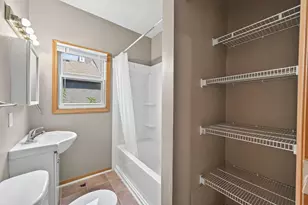 3023 Dupont Ave N, Minneapolis, MN 55411 - Photo 14