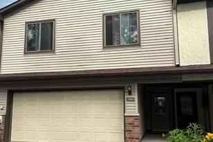 7608 Maplebrook Pkwy N, Brooklyn Park, MN 55445 - Photo 2